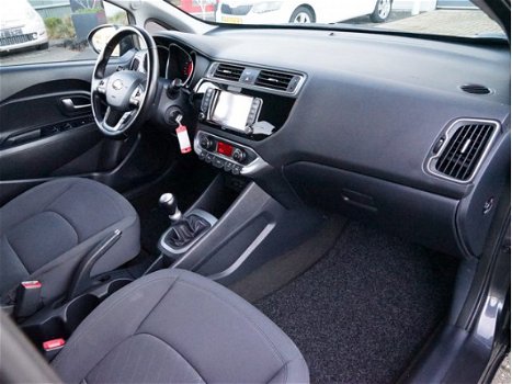 Kia Rio - 1.2 CVVT ExecutiveLine Navi Camera - 1