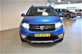 Dacia Sandero - 0.9 TCe Stepway Lauréate TREKHAAK PDC NAVI O.a. Trekhaak , navigatie en parkeersenso - 1 - Thumbnail