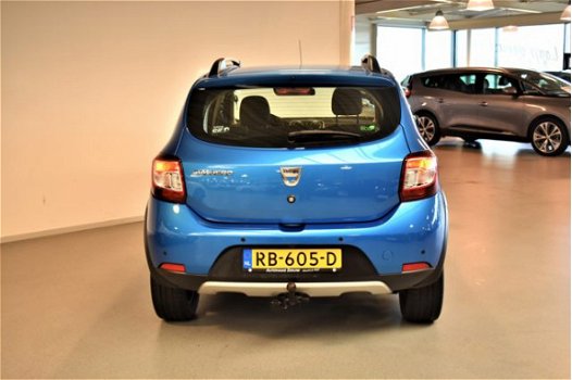 Dacia Sandero - 0.9 TCe Stepway Lauréate TREKHAAK PDC NAVI O.a. Trekhaak , navigatie en parkeersenso - 1