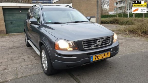 Volvo XC90 - 2.4 D5 diesel BJ 2008 Vol opties (Grijs kenteken) alle achterbanken bij. inruil mogelij - 1