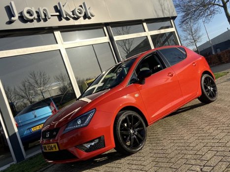 Seat Ibiza - 1.0 TSi 95 pk FR Connect / Colour line / Bi-Xenon / LED / Navigatie - 1