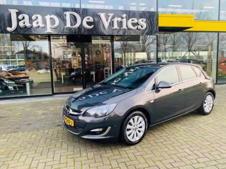 Opel Astra - 1.4 T 103KW 5-DRS INNOVATION NAV ECC PDC - 1