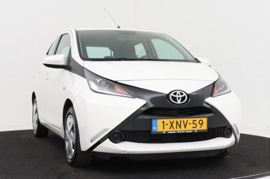 Toyota Aygo - 1.0 VVT-i x-play | Camera | Airco | Bleutooth | Org NL - 1