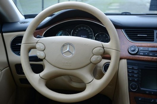 Mercedes-Benz CLS-klasse - 320 CDI Prestige Plus Dealer onderhouden ACC Harman kardon Luchtvering - 1