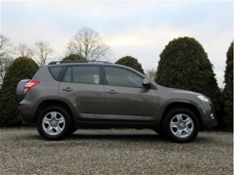 Toyota RAV4 - 2.0 VVTi Automaat / Navi / Cruise Control - 1