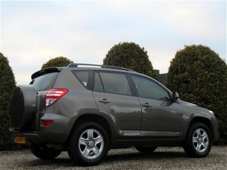 Toyota RAV4 - 2.0 VVTi Automaat / Navi / Cruise Control - 1