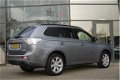 Mitsubishi Outlander - 2.0 PHEV Business Edition PRIJS IS EX BTW Leer/nav/climate - 1 - Thumbnail