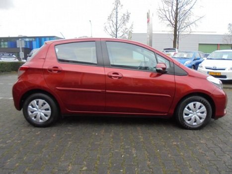 Toyota Yaris - 1.3 VVT-i Now Airco, Hoge zit, 1ste eigenaar & dealer onderhouden - 1