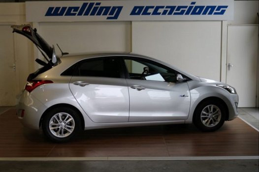 Hyundai i30 - 1.6 GDI i-Motion Plus - 1