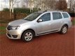 Dacia Logan MCV - 0.9 TCe Prestige verkeerd in perfecte staat van onderhoud navigatie, airco, enz - 1 - Thumbnail