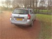 Dacia Logan MCV - 0.9 TCe Prestige verkeerd in perfecte staat van onderhoud navigatie, airco, enz - 1 - Thumbnail