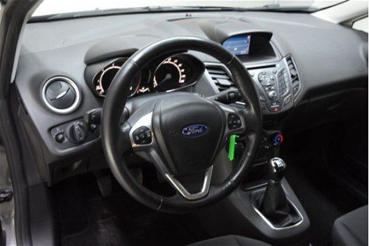 Ford Fiesta - (J) 1.5 TDCI Style 5-drs [ navi airco cruise pdc ] - 1