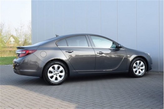 Opel Insignia - 2.0 CDTI ECOFLEX BUSINESS+ Navi Ecc Cruise Pdc Priv/glass - 1