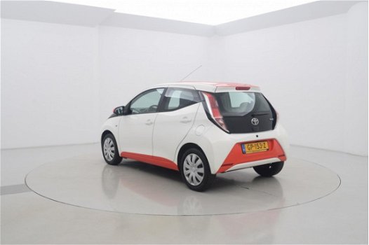 Toyota Aygo - 1.0 VVT-i x-Nav 5drs - 1