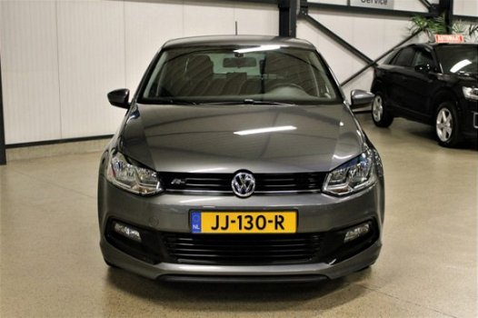 Volkswagen Polo - 1.2 TSI 90pk R-Line Automaat - ECC 100% (Dealer) onderhouden label - 1