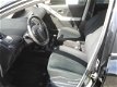 Toyota Yaris - 1.3 VVTi Dynamic 5 drs. Airco/Dakspoiler/Privacy-glass - 1 - Thumbnail