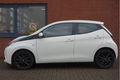 Toyota Aygo - 1.0 VVT-i x-play 5drs - 1 - Thumbnail