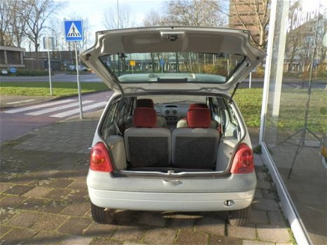 Renault Twingo - 1.2 Privilege - 1