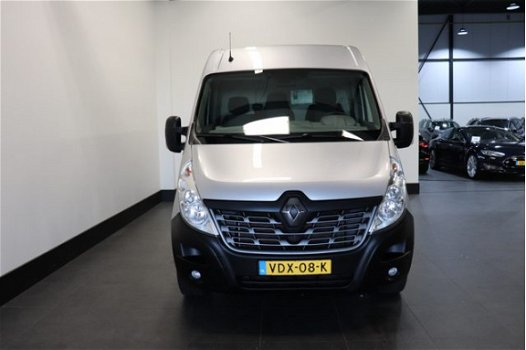 Renault Master - T35 2.3 DCI L2H2 - Airco - Cruise - Navi - € 10.950, - Ex - 1