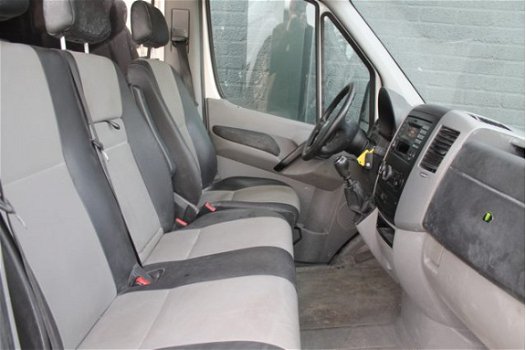 Volkswagen Crafter - 35 2.0 TDI 163PK L3H2 Dubbel Cabine - Airco - Trekhaak - € 16.950, - Ex - 1