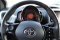 Toyota Aygo - 1.0 12V 5 DRS NAVI, AIRCO, USB, ELEKTRISCHE RAMEN - 1 - Thumbnail