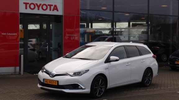 Toyota Auris - 1.8 Hybrid Lease Exclusive LEER TREKHAAK PARELMOER - 1