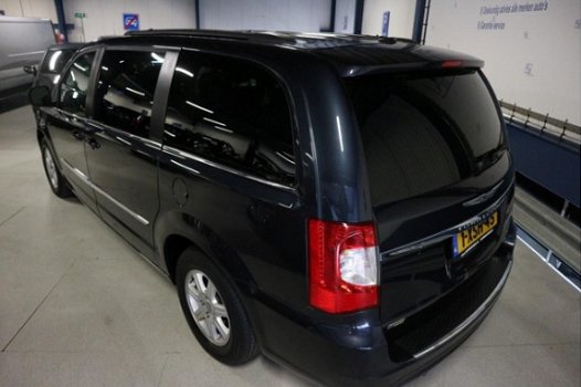 Chrysler Town and Country - 3.6 V6 7 PERS / FULL OPTIONS / UNIEKE AUTO - 1