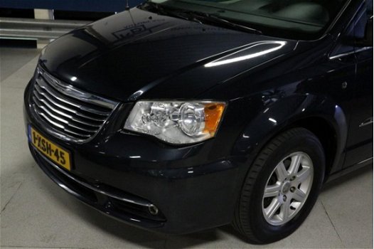 Chrysler Town and Country - 3.6 V6 7 PERS / FULL OPTIONS / UNIEKE AUTO - 1