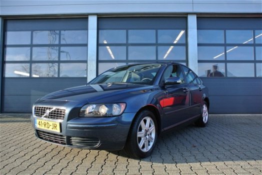 Volvo S40 - S40 1.8 Momentum - 1