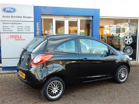 Ford Ka - 1.2 70PK Titanium Airco | 15-Inch velgen| Dealeronderhouden - 1