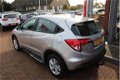 Honda HR-V - 1.5 i-VTEC 130pk Elegance Trekhaak Pdc Treeplanken - 1 - Thumbnail