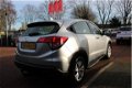 Honda HR-V - 1.5 i-VTEC 130pk Elegance Trekhaak Pdc Treeplanken - 1 - Thumbnail