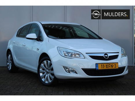 Opel Astra - 1.4 TURBO COSMO | RIJKLAARPRIJS | Navi / Tel / 17inch - 1