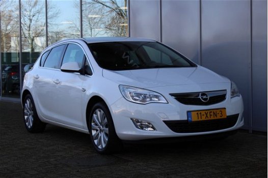 Opel Astra - 1.4 TURBO COSMO | RIJKLAARPRIJS | Navi / Tel / 17inch - 1