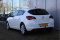 Opel Astra - 1.4 TURBO COSMO | RIJKLAARPRIJS | Navi / Tel / 17inch - 1 - Thumbnail