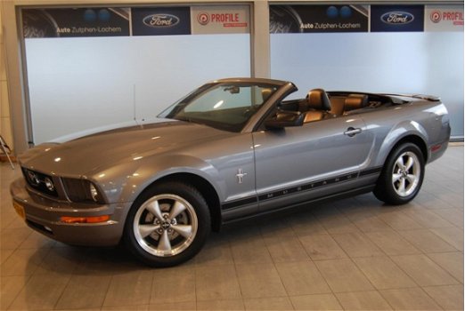 Ford Mustang - Cabrio 4.0 V6 214PK AUTOMAAT - 1