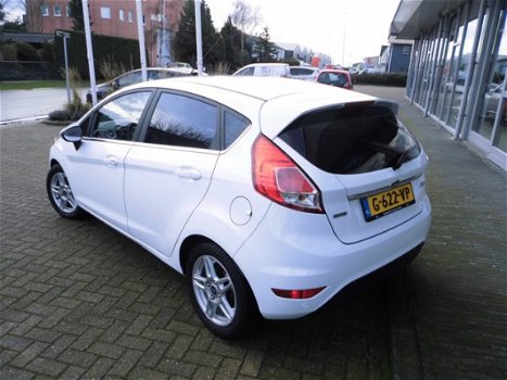 Ford Fiesta - 100pk EcoBoost Titanium-winterpack 100pk-32.000km - 1