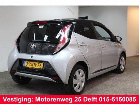 Toyota Aygo - 1.0 VVT-XPLAY BI-TONE Camera.1e Eig - 1