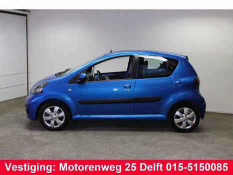 Toyota Aygo - 1.0-12V Comfort Blue 5 drs . Airco.Sportvelgen - 1