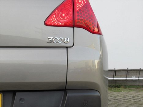 Peugeot 3008 - 1.6 THP Online - trekhaak en all-season banden - 1