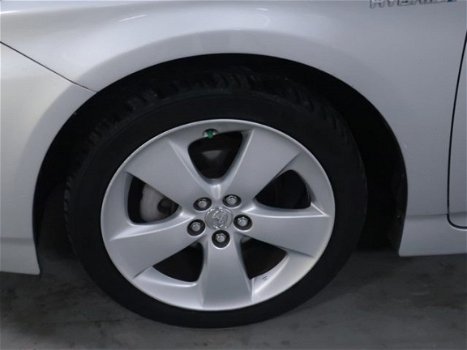 Toyota Prius - 1.8 Dynamic 17 inch velgen/Navigatie - 1