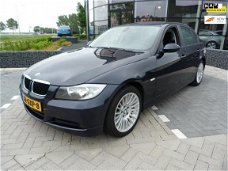 BMW 3-serie - 318i Business Line Navi, Clima, NL Auto