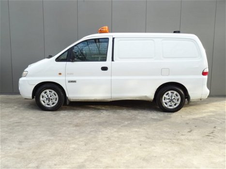 Hyundai H 200 - 2.5 CRDi Active * 3 PERS. * LAGE KM - 1