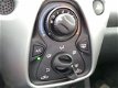 Peugeot 108 - 1.0 e-VTi 68pk 5D Active met Airconditioning RIJKLAAR - 1 - Thumbnail