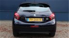 Peugeot 208 - 1.2 82 pk Blue Lion / Navigatie / DAB Radio / Cruise Control / - 1 - Thumbnail