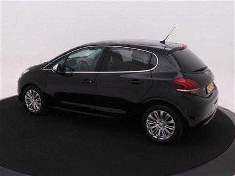 Peugeot 208 - 1.2 5drs PureTech Allure *NAVIGATIE*LMV*CRUISECONTROL* | NEFKENS DEAL | - 1