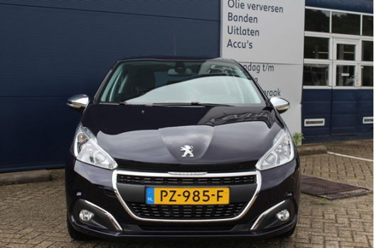 Peugeot 208 - 1.2 82pk 5D Allure NAVI l CLIMA l TREKHAAKACTIE - 1