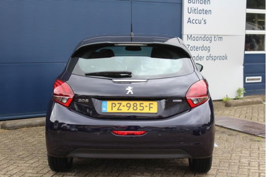 Peugeot 208 - 1.2 82pk 5D Allure NAVI l CLIMA l TREKHAAKACTIE - 1