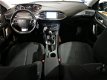 Peugeot 308 SW - 1.2 110 pk Blue Lion | Parkeersensoren voor & achter | Navigatie | Panoramadak | - 1 - Thumbnail