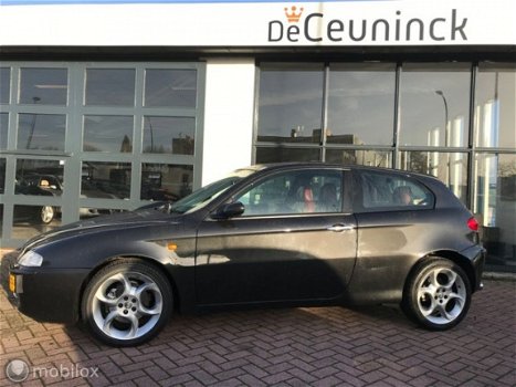 Alfa Romeo 147 - 1.6 T.Spark Distinctive/Leer/Cruise Control/Verw. stoelen - 1